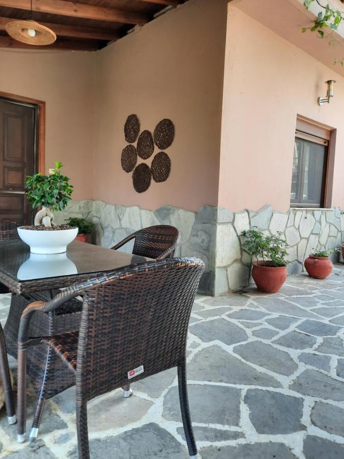 Theodoras House Guest House Nea Iraklitsa Ngoại thất bức ảnh